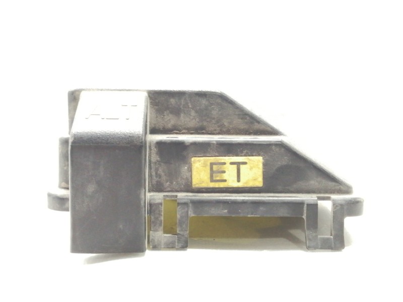 Recambio de caja reles / fusibles para ssangyong actyon 200 xdi referencia OEM IAM AK6188  