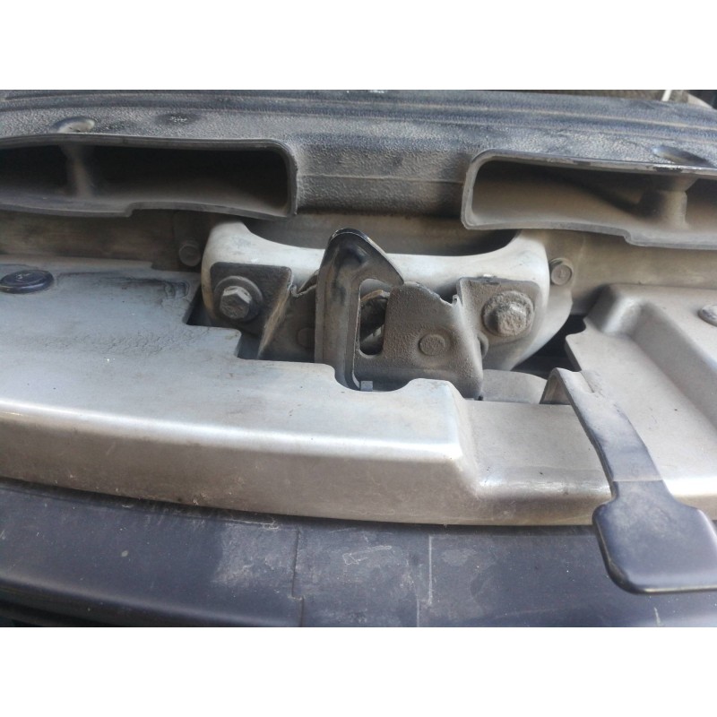 Recambio de cerradura capot para ssangyong actyon 200 xdi referencia OEM IAM   