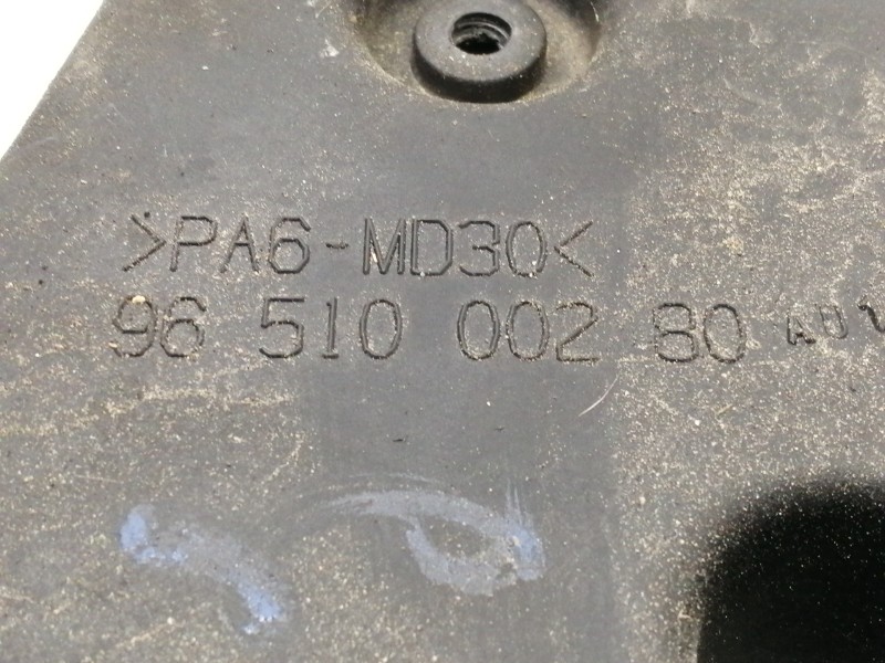 Recambio de tapa distribucion para peugeot 207 confort referencia OEM IAM 9637501080  