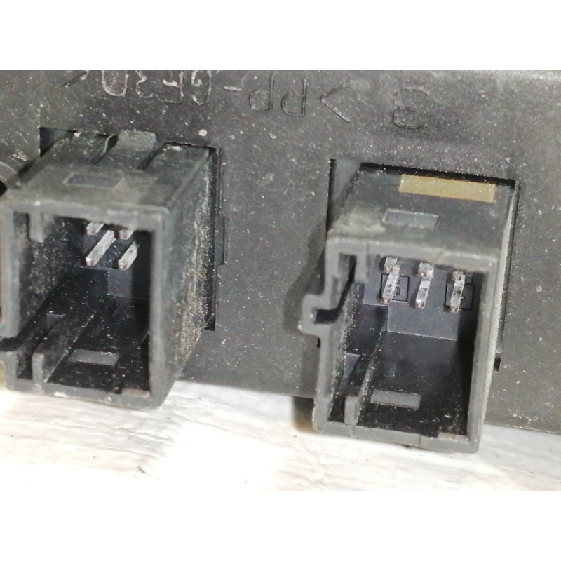 Recambio de elevalunas delantero izquierdo para citroën c4 picasso exclusive referencia OEM IAM 400965C 9221CV ELECTRICO