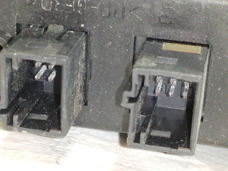 Recambio de elevalunas delantero izquierdo para citroën c4 picasso exclusive referencia OEM IAM 400965C 9221CV ELECTRICO