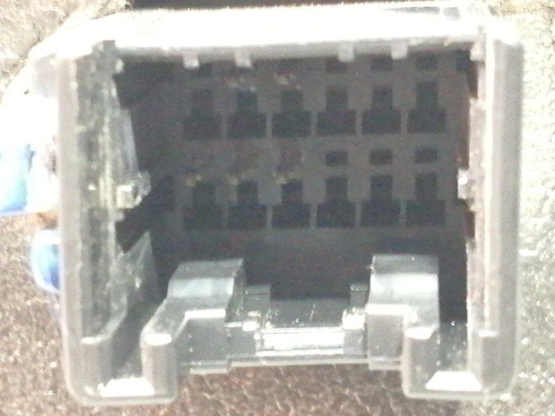 Recambio de retrovisor derecho para ssangyong actyon 200 xdi referencia OEM IAM 012317  