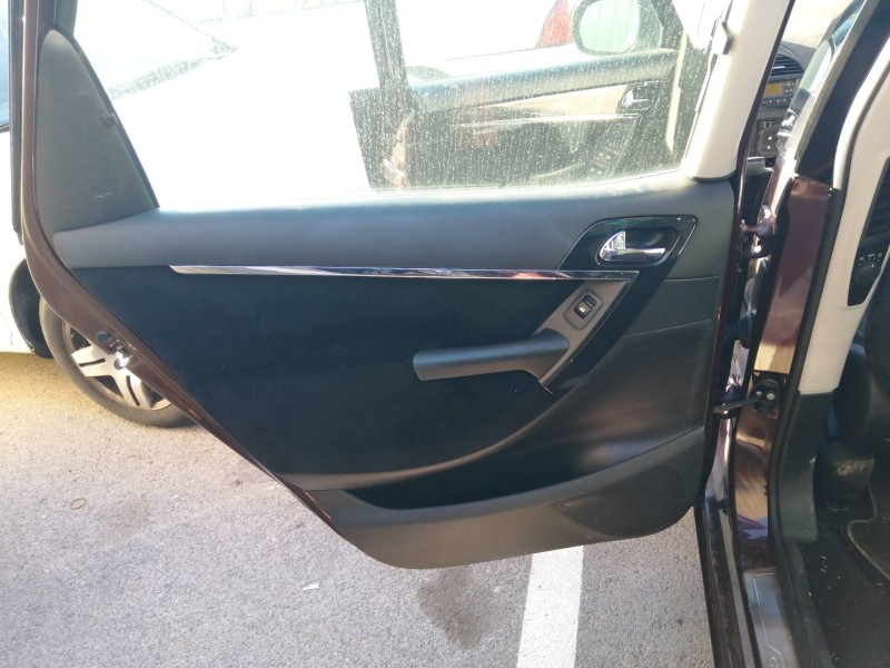 Recambio de guarnecido puerta trasera izquierda para citroën c4 picasso exclusive referencia OEM IAM 2177350  