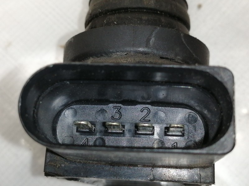 Recambio de bobina encendido para volkswagen polo (9n1) trendline referencia OEM IAM 0040102030  
