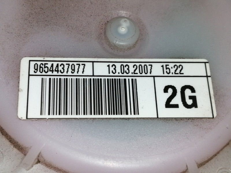 Recambio de cinturon seguridad trasero izquierdo para citroën c4 picasso exclusive referencia OEM IAM 9654437977  