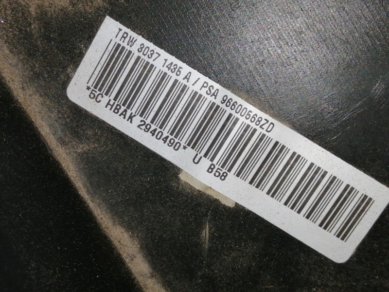 Recambio de salpicadero para citroën c4 picasso exclusive referencia OEM IAM 9683044477 9683044677 96821842ZD