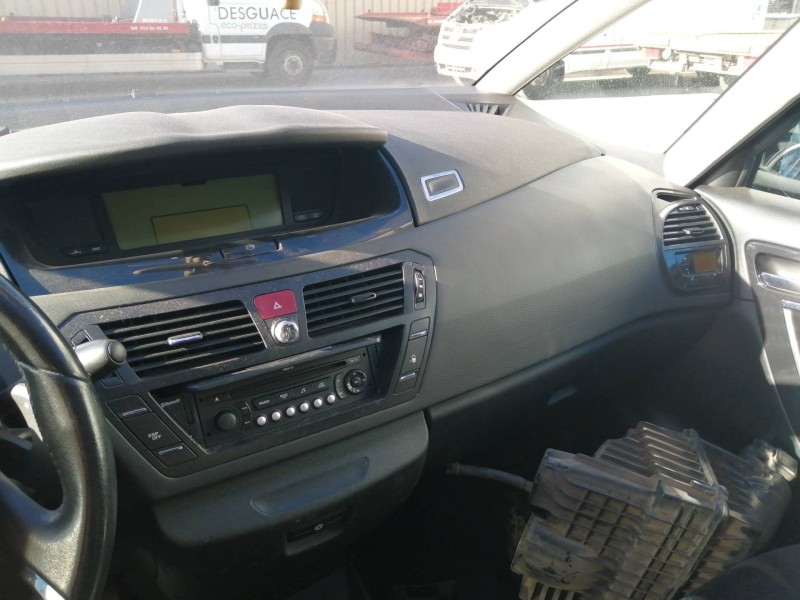 Recambio de salpicadero para citroën c4 picasso exclusive referencia OEM IAM 9683044477 9683044677 96821842ZD