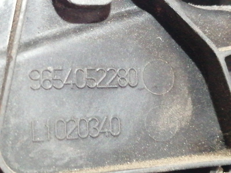 Recambio de tapa exterior combustible para citroën c4 picasso exclusive referencia OEM IAM 9654052280  