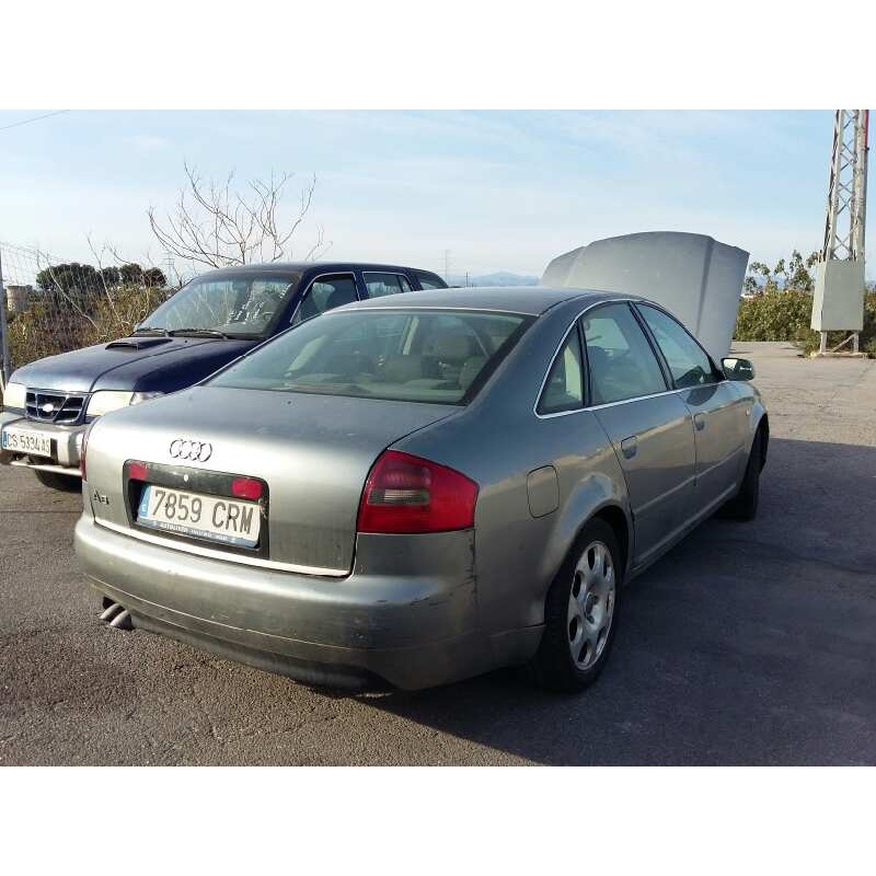 AUDI A6 BERLINA (4B2)