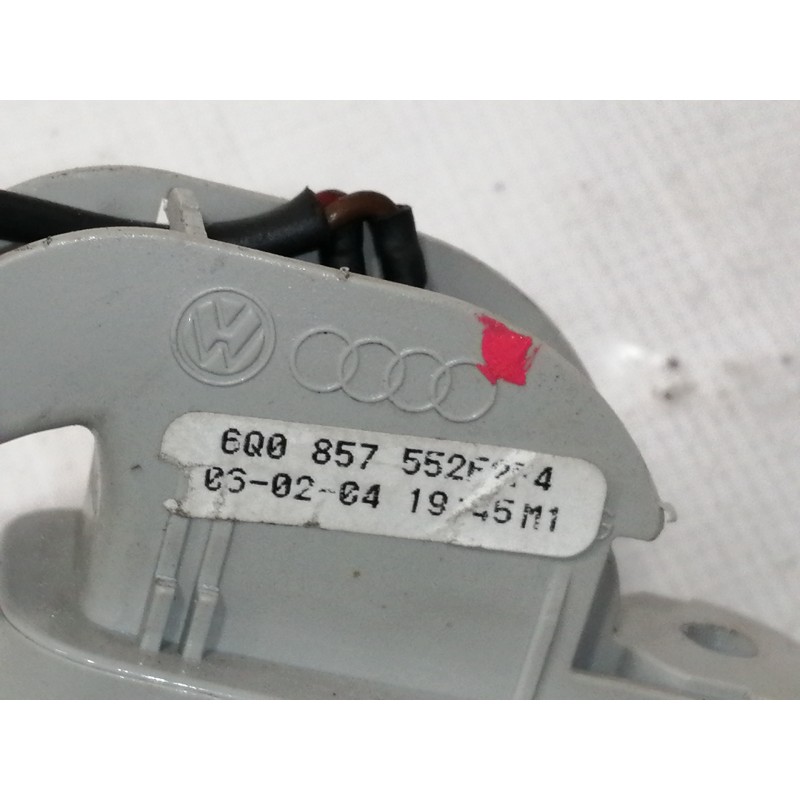 Recambio de parasol derecho para volkswagen polo (9n1) trendline referencia OEM IAM 6Q0857552  