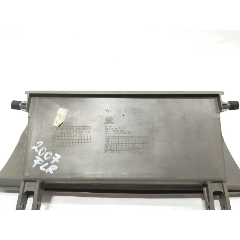 Recambio de guantera para chevrolet tacuma cdx referencia OEM IAM 96272756  