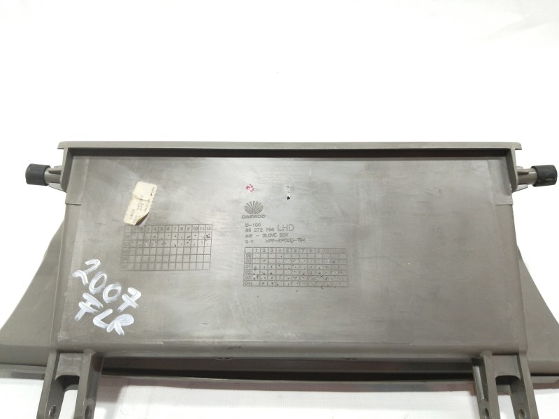 Recambio de guantera para chevrolet tacuma cdx referencia OEM IAM 96272756  