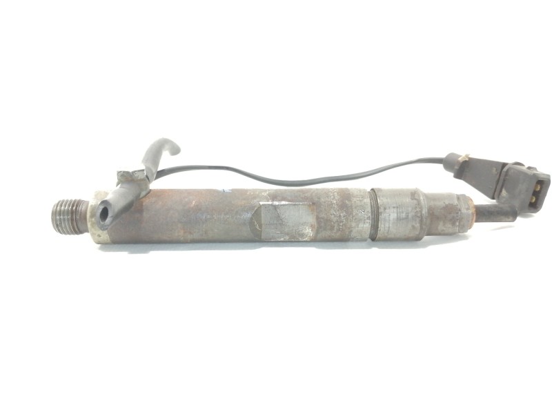 Recambio de inyector para volkswagen passat berlina (3b2) comfortline referencia OEM IAM 028130201S 2FHKBEL58P 