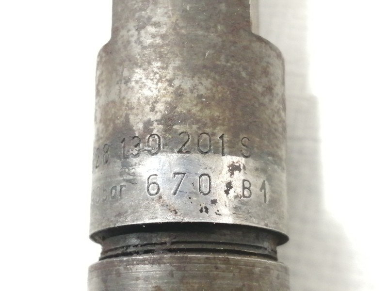 Recambio de inyector para volkswagen passat berlina (3b2) comfortline referencia OEM IAM 028130201S 2FHKBEL58P 