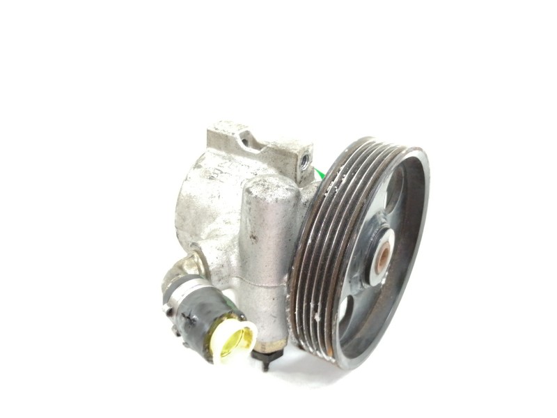 Recambio de bomba direccion para citroën xsara berlina 1.9d attraction referencia OEM IAM 26045330  