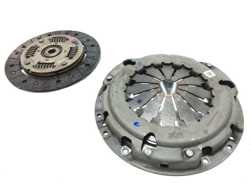 Recambio de kit embrague para fiat punto (199) easy referencia OEM IAM 55196151  