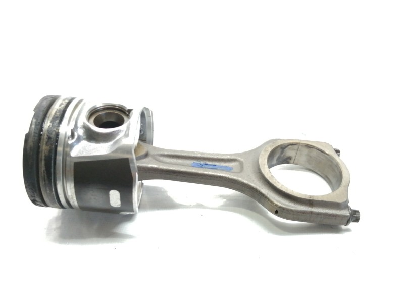 Recambio de piston para citroën c3 1.4 hdi sx referencia OEM IAM 4164890R  