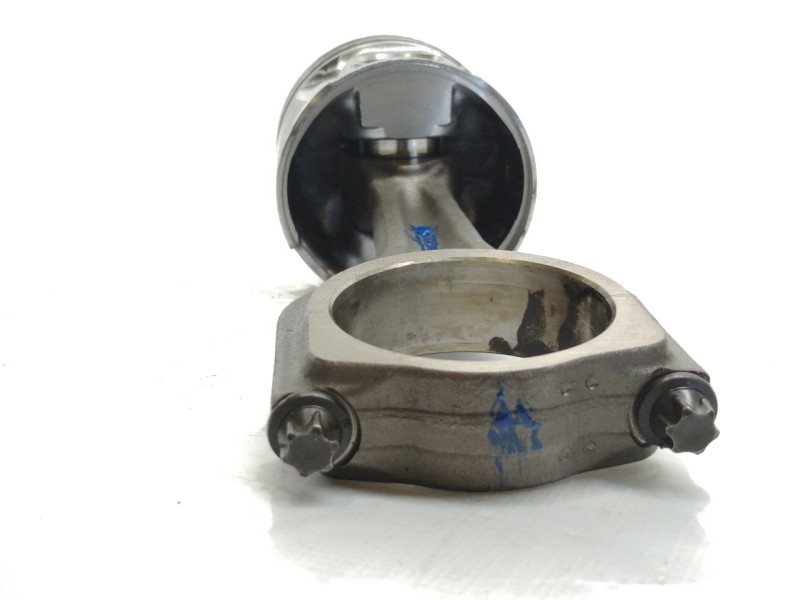 Recambio de piston para citroën c3 1.4 hdi sx referencia OEM IAM 4164890R  