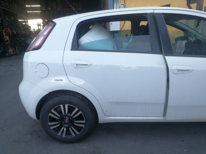Recambio de puerta trasera derecha para fiat punto (199) easy referencia OEM IAM COMPLETA  