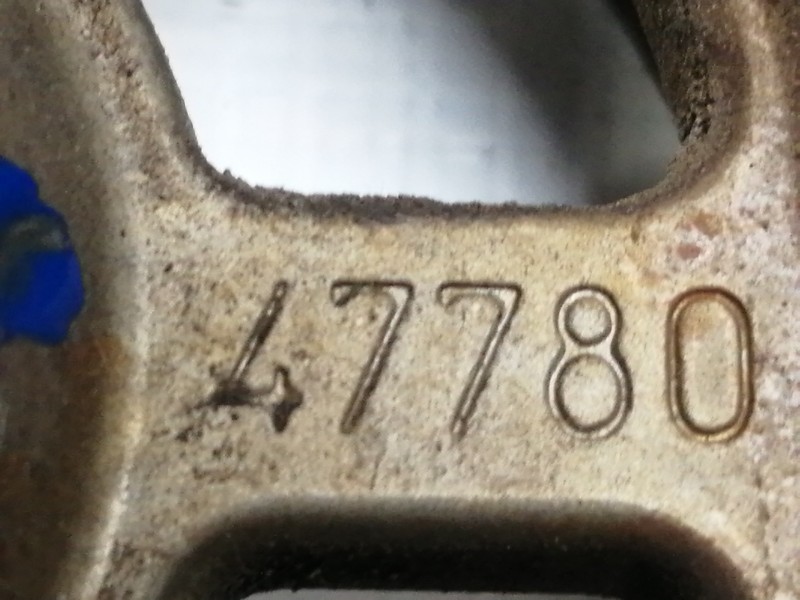 Recambio de polea bomba inyectora para citroën c3 1.4 hdi sx referencia OEM IAM 9636947780  