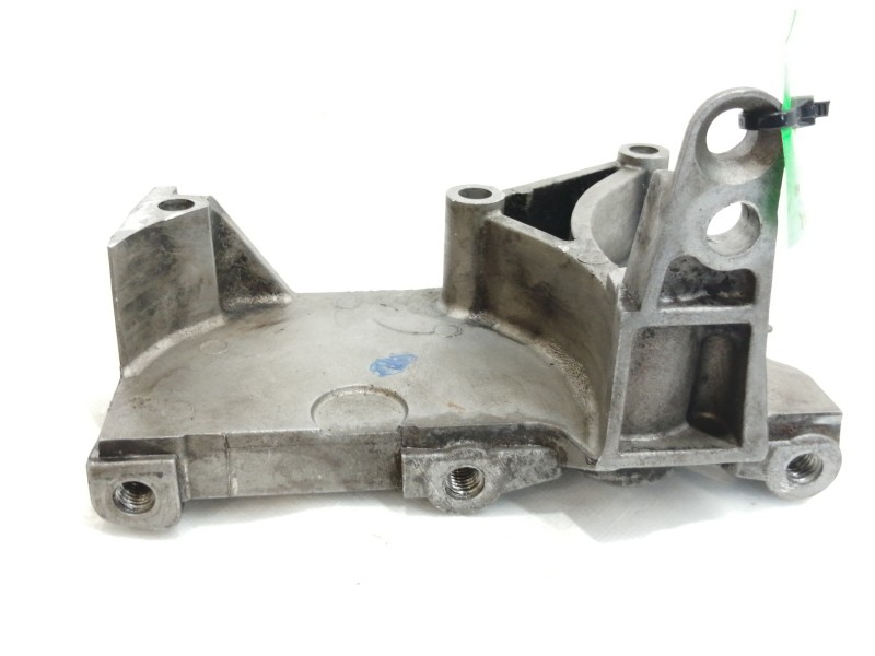 Recambio de soporte motor para renault megane ii classic berlina confort dynamique referencia OEM IAM 8200101196  