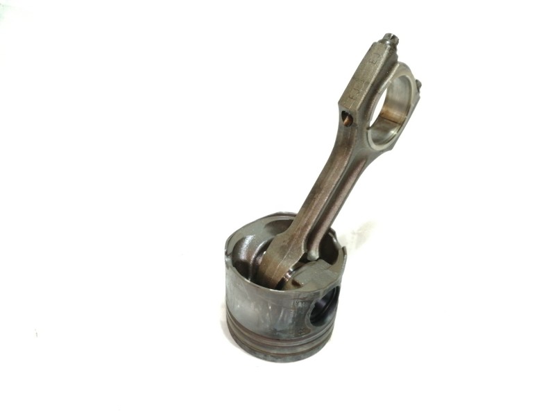 Recambio de piston para bmw x3 (e83) 2.0d referencia OEM IAM 0840C  