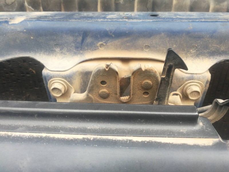 Recambio de cerradura capot para nissan pick-up (d22) td doble cabina navara 4x4 referencia OEM IAM   