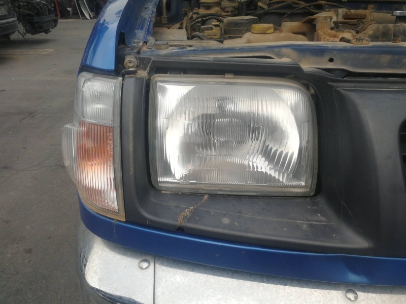 Recambio de faro derecho para nissan pick-up (d22) td doble cabina navara 4x4 referencia OEM IAM   