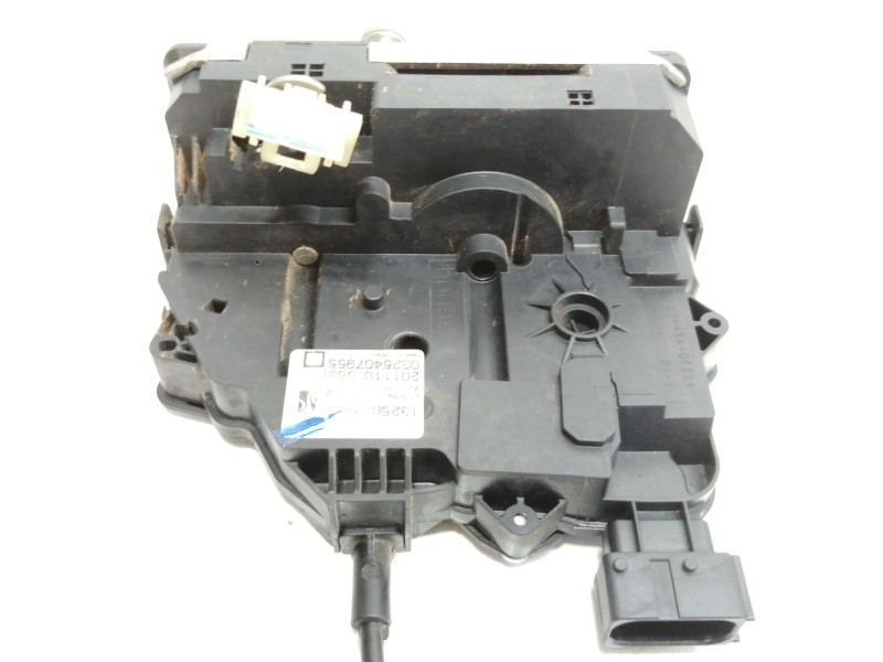 Recambio de cerradura puerta delantera derecha para opel corsa d catch me now referencia OEM IAM 13258274 2011100837 0325407955 