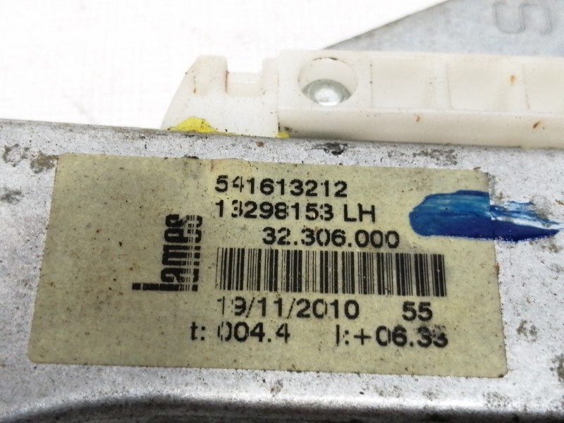 Recambio de elevalunas delantero izquierdo para opel corsa d catch me now referencia OEM IAM 13298153LH 541613212 / 1060281 / 27