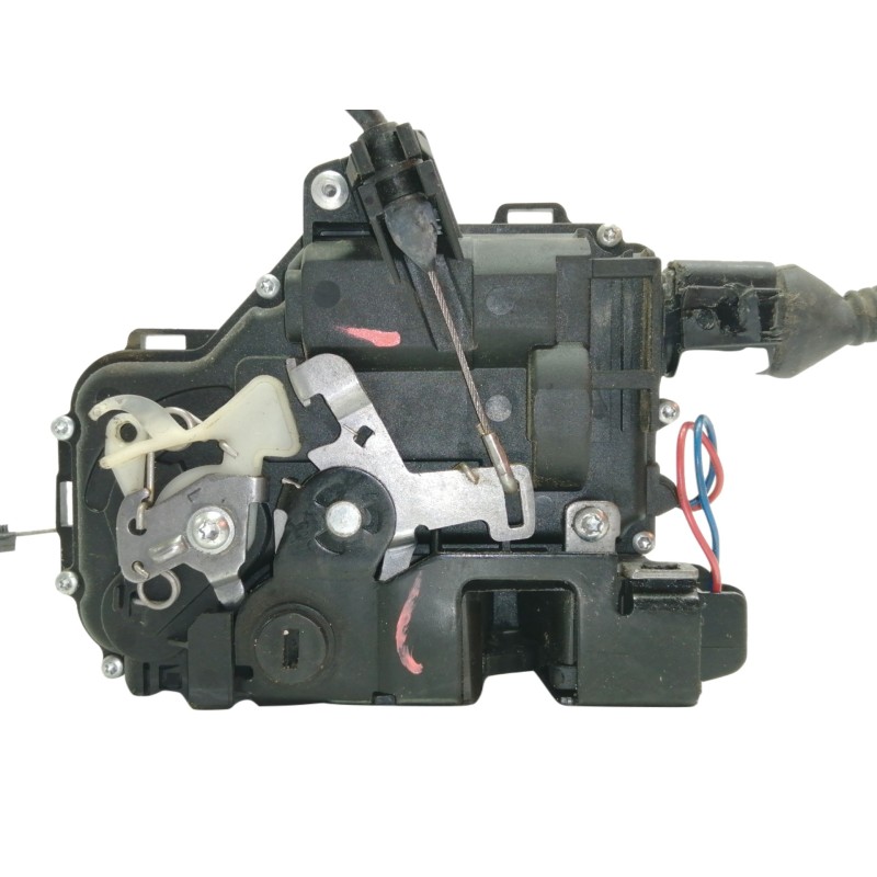 Recambio de cerradura puerta trasera izquierda para volkswagen passat berlina (3b2) comfortline referencia OEM IAM 3B4839015A  