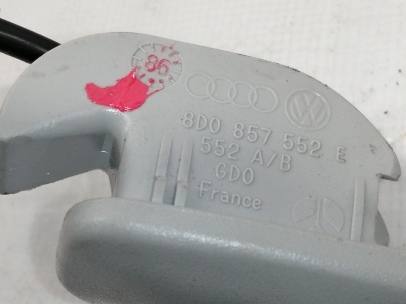 Recambio de parasol derecho para volkswagen passat berlina (3b2) comfortline referencia OEM IAM 8D0857552E  