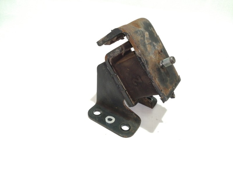 Recambio de soporte motor derecho para nissan cabstar e tl35-1 referencia OEM IAM 2311220  