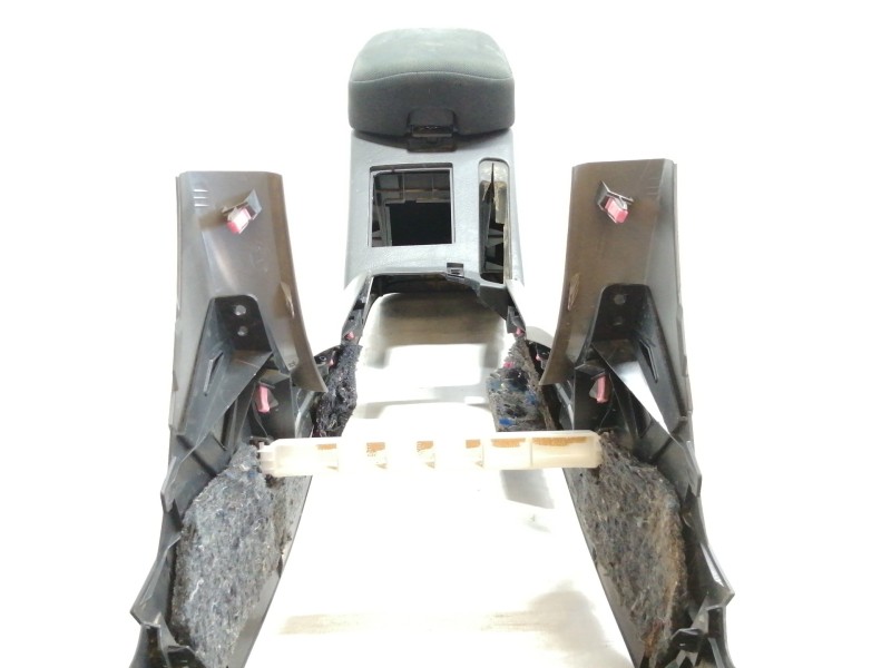 Recambio de apoyabrazos central para toyota rav 4 (a3) advance referencia OEM IAM 5881142030  