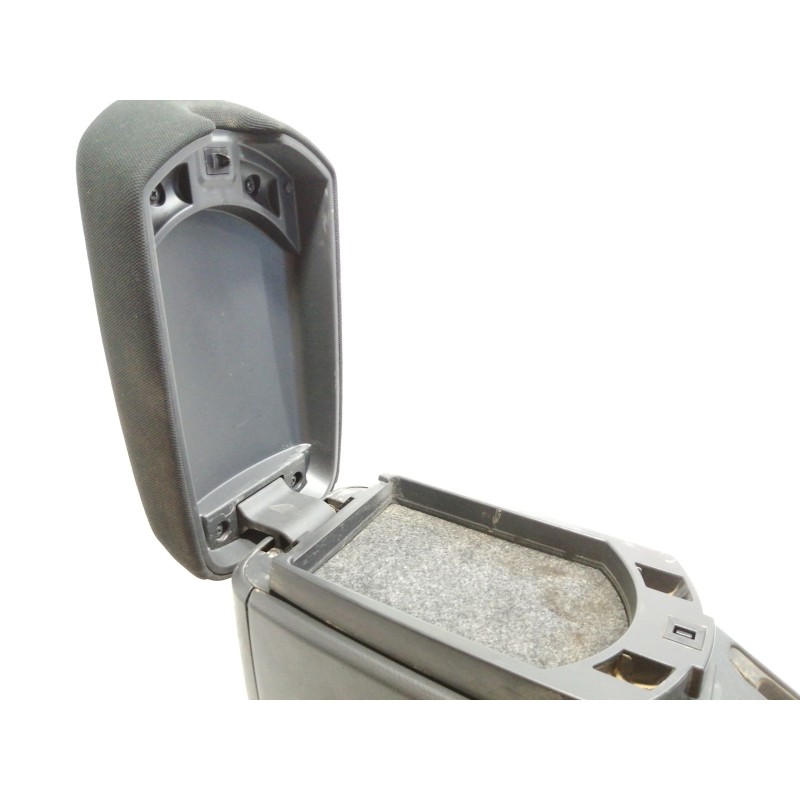 Recambio de apoyabrazos central para toyota rav 4 (a3) advance referencia OEM IAM 5881142030  