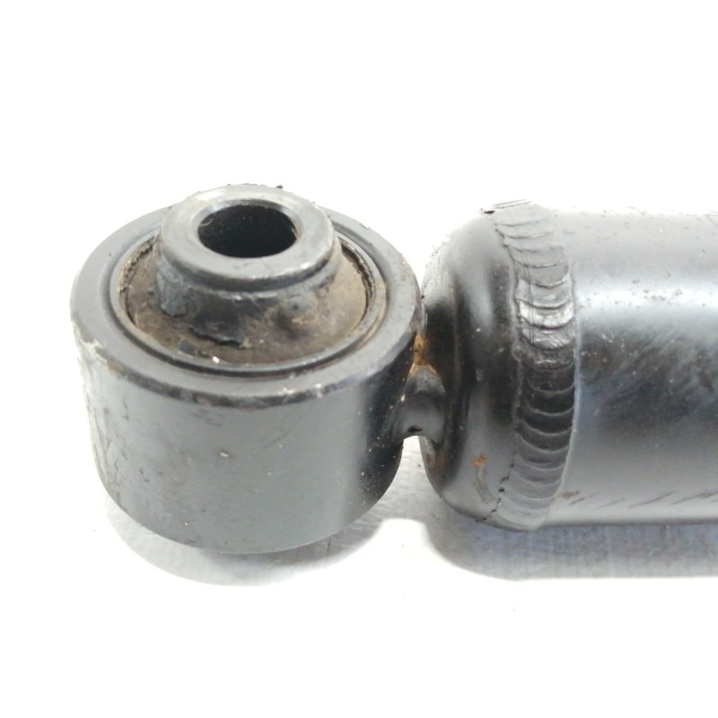 Recambio de amortiguador trasero derecho para toyota rav 4 (a3) advance referencia OEM IAM 349024KYB  