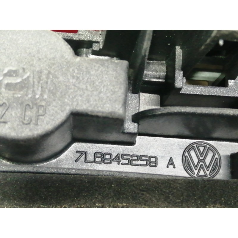 Recambio de piloto trasero izquierdo interior para volkswagen touareg (7la) tdi r5 referencia OEM IAM 7L6945093H  