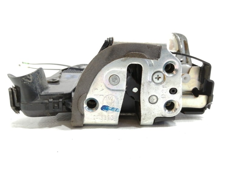 Recambio de cerradura puerta delantera derecha para toyota rav 4 (a3) advance referencia OEM IAM A046693  