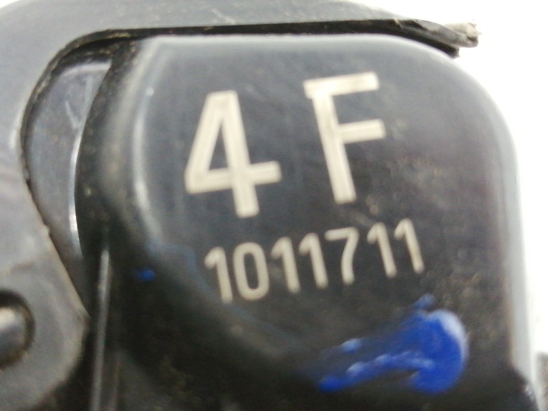 Recambio de cerradura puerta delantera derecha para toyota rav 4 (a3) advance referencia OEM IAM A046693  