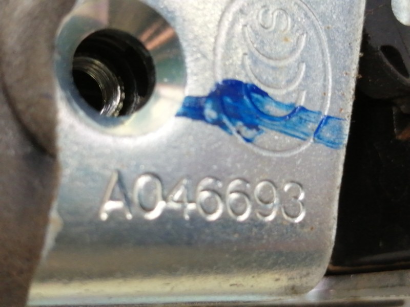 Recambio de cerradura puerta delantera derecha para toyota rav 4 (a3) advance referencia OEM IAM A046693  