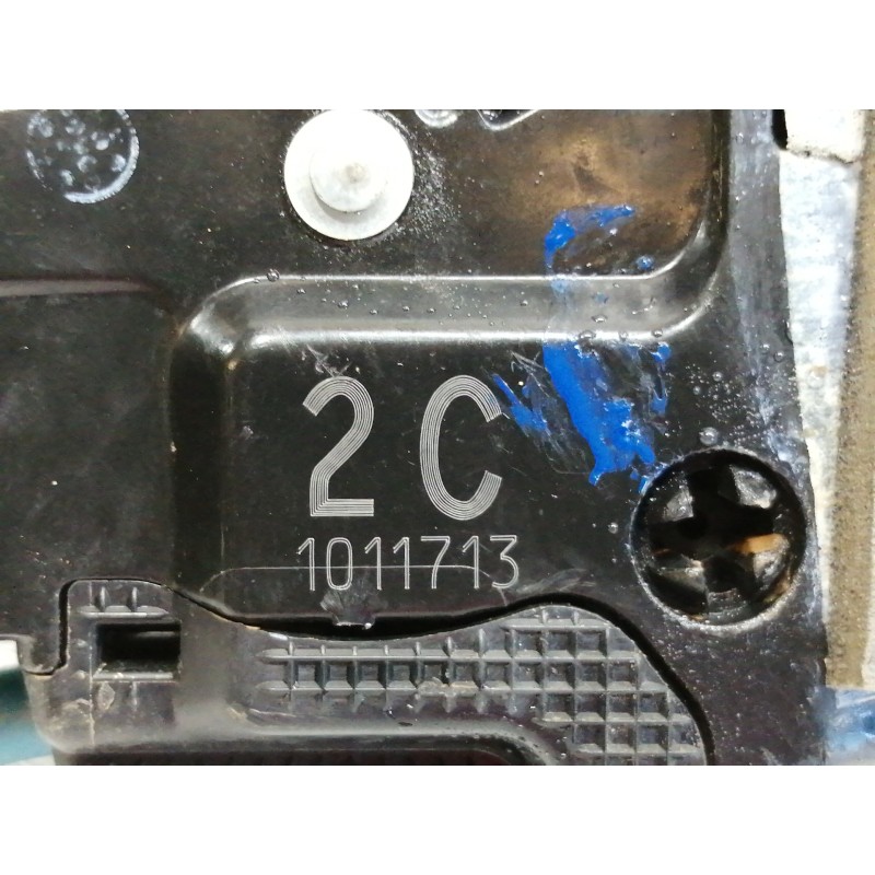 Recambio de cerradura puerta trasera derecha para toyota rav 4 (a3) advance referencia OEM IAM A046693  