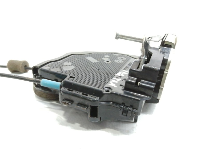 Recambio de cerradura puerta trasera izquierda para toyota rav 4 (a3) advance referencia OEM IAM A046693  