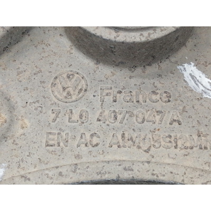 Recambio de brazo suspension superior delantero izquierdo para volkswagen touareg (7la) tdi r5 referencia OEM IAM 7L0407047A  