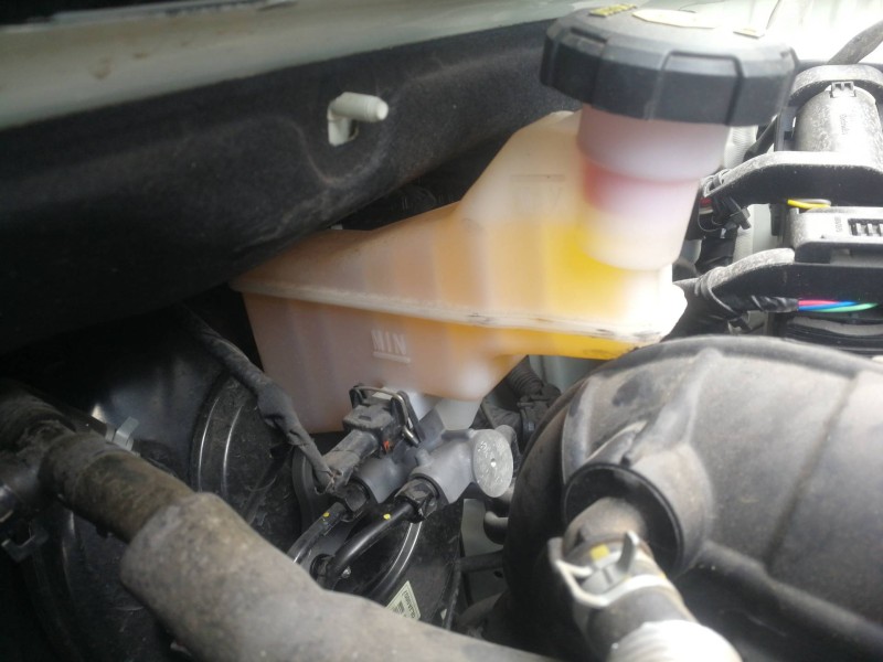 Recambio de bomba freno para kia stonic (ybcuv) business referencia OEM IAM 58510H8210  