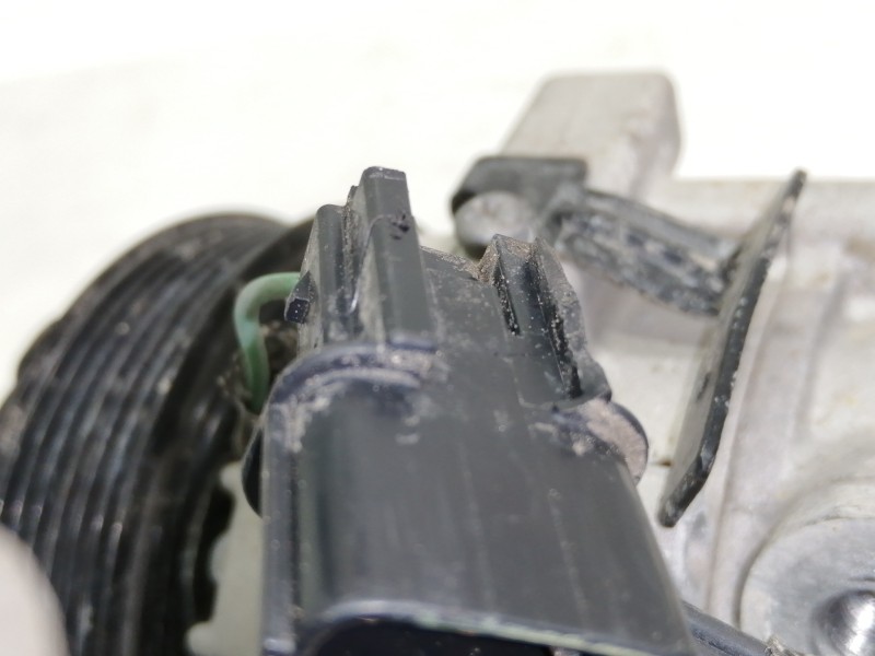 Recambio de compresor aire acondicionado para kia stonic (ybcuv) business referencia OEM IAM 1E39E17100 97701H8400 9M0510012