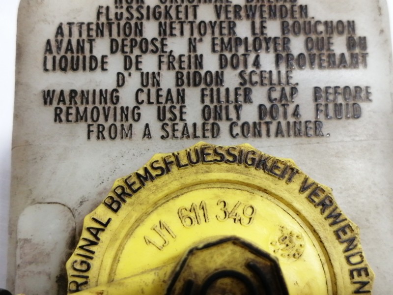 Recambio de bomba freno para volkswagen golf iv berlina (1j1) highline referencia OEM IAM 1J1611349  