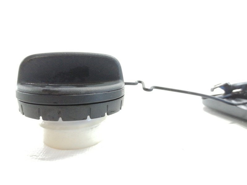 Recambio de tapa exterior combustible para toyota rav 4 (a3) advance referencia OEM IAM   