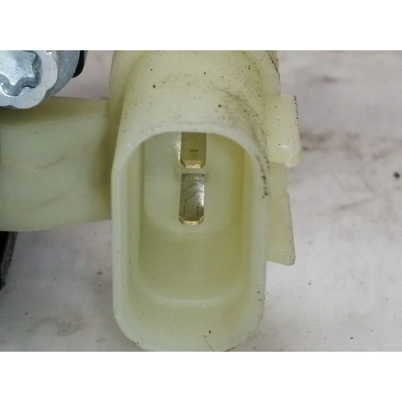 Recambio de elevalunas trasero derecho para kia stonic (ybcuv) business referencia OEM IAM 83460H8000 F00S1W2198 ELECTRICO