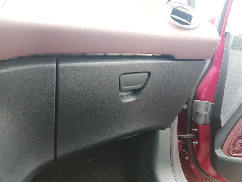 Recambio de guantera para ford fiesta (cb1) trend referencia OEM IAM BA61A06010A 38441M 