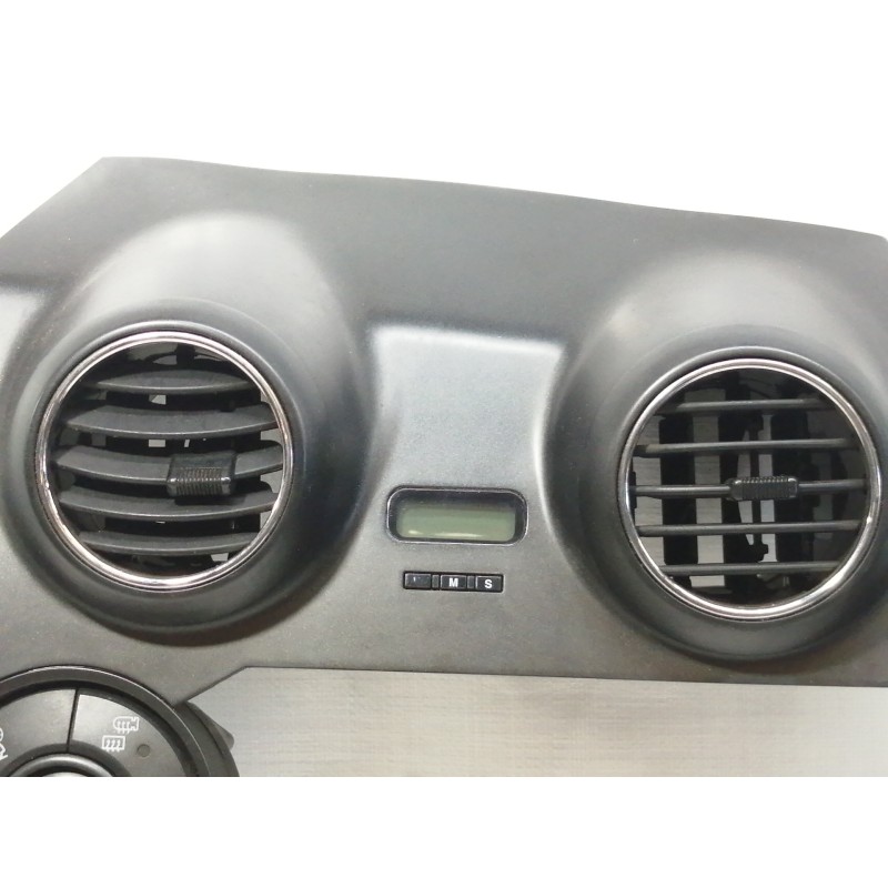 Recambio de rejilla aireadora para ssangyong actyon 200 xdi referencia OEM IAM 7661031000  